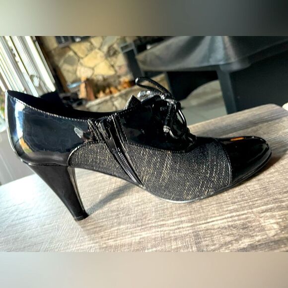 LMPO Ladies High Heel Pumps NIB - Picture 8 of 12